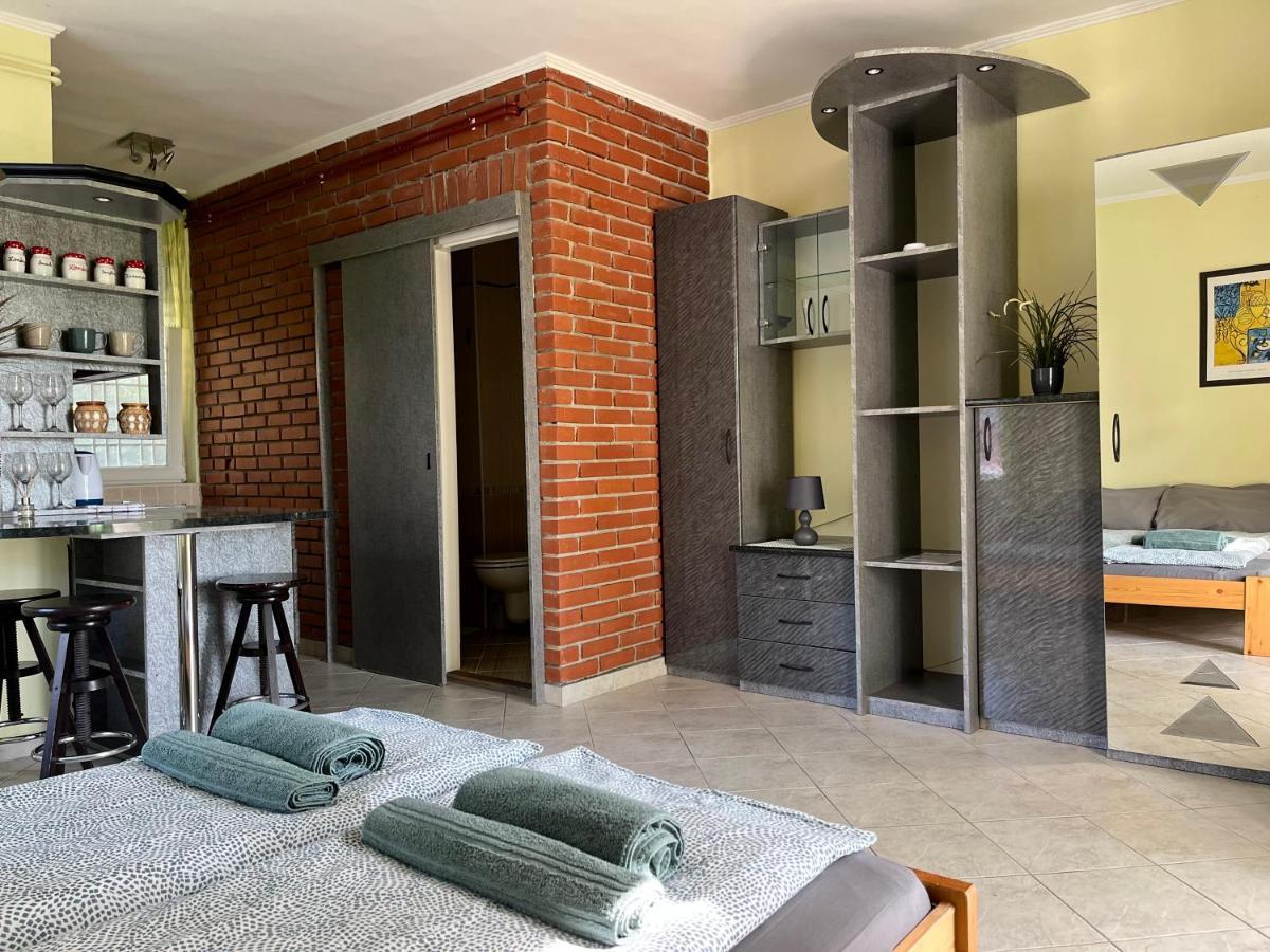 Апартаменты Casa Di Bianca - Koezvetlen Vizparti Nyaralo Шиофок Экстерьер фото